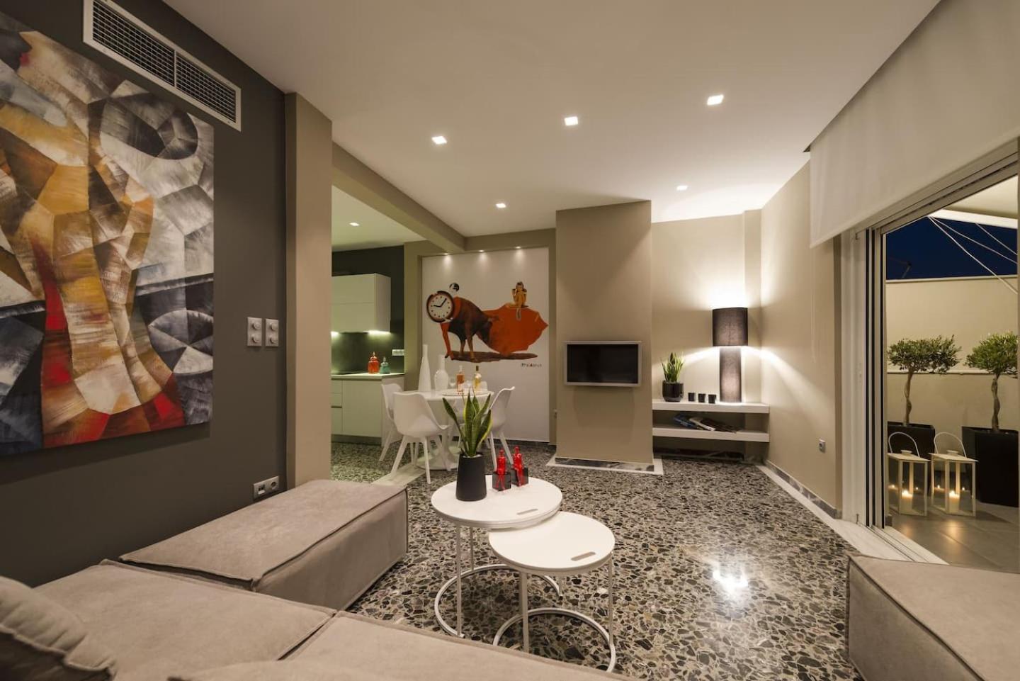 Ma Maison Nο 1, Penthouse, Acropolis And Lycabettus View, Ultra High Speed Internet 300 Mbps, 15' To Acropolis By Metro, 1' From Metro Station أثينا المظهر الخارجي الصورة