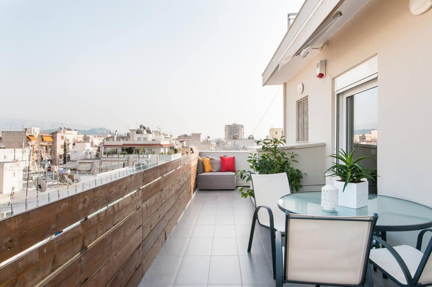 Ma Maison Nο 1, Penthouse, Acropolis And Lycabettus View, Ultra High Speed Internet 300 Mbps, 15' To Acropolis By Metro, 1' From Metro Station أثينا المظهر الخارجي الصورة