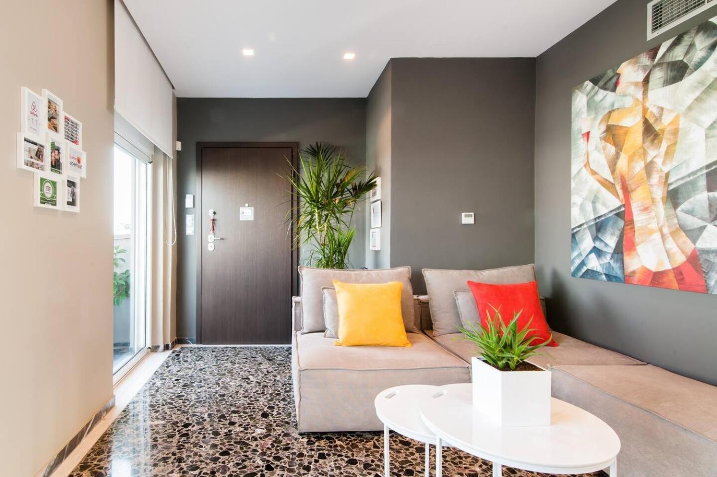 Ma Maison Nο 1, Penthouse, Acropolis And Lycabettus View, Ultra High Speed Internet 300 Mbps, 15' To Acropolis By Metro, 1' From Metro Station أثينا المظهر الخارجي الصورة